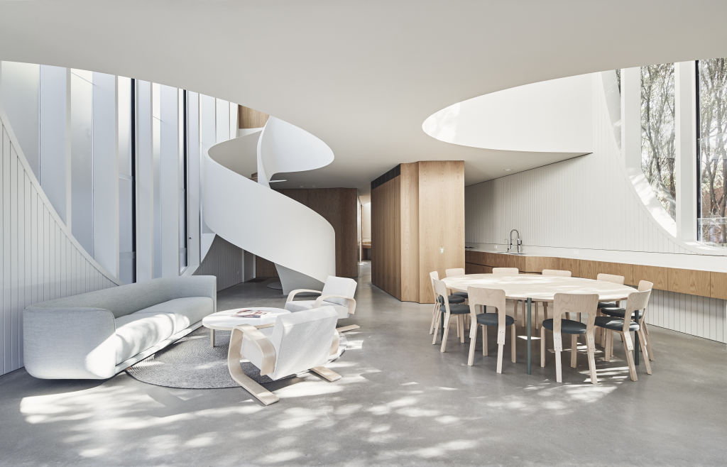Although there are a lot of curves, the home is still a serene space. Photo: Peter Bennetts