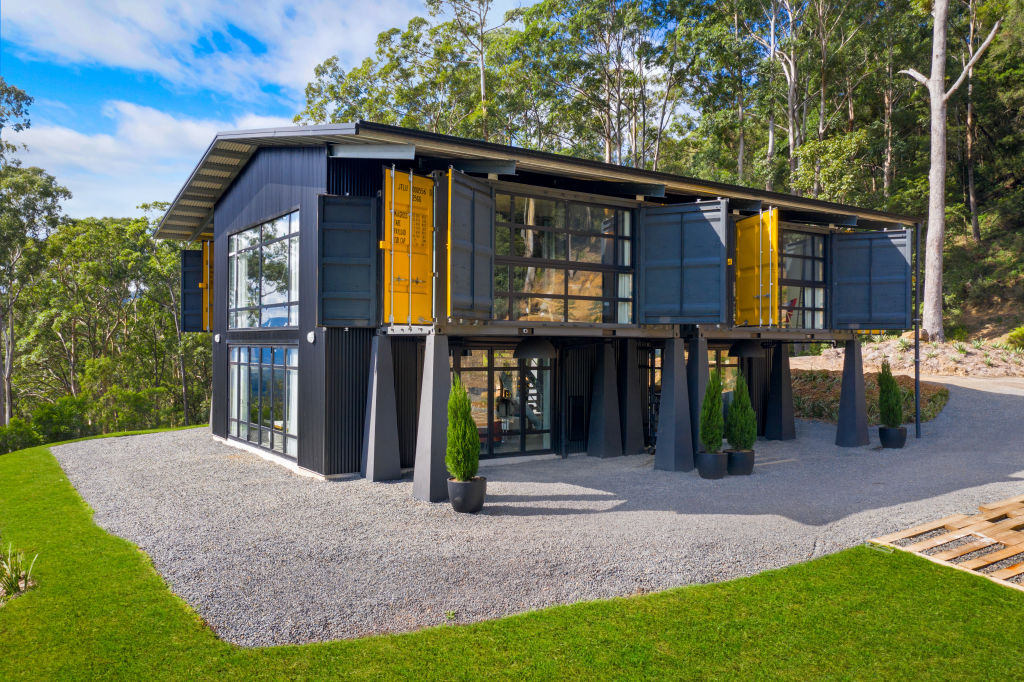 ProtoHouse II was inspired by Alexander Michael's home conversion of a Cold War silo in the United States.