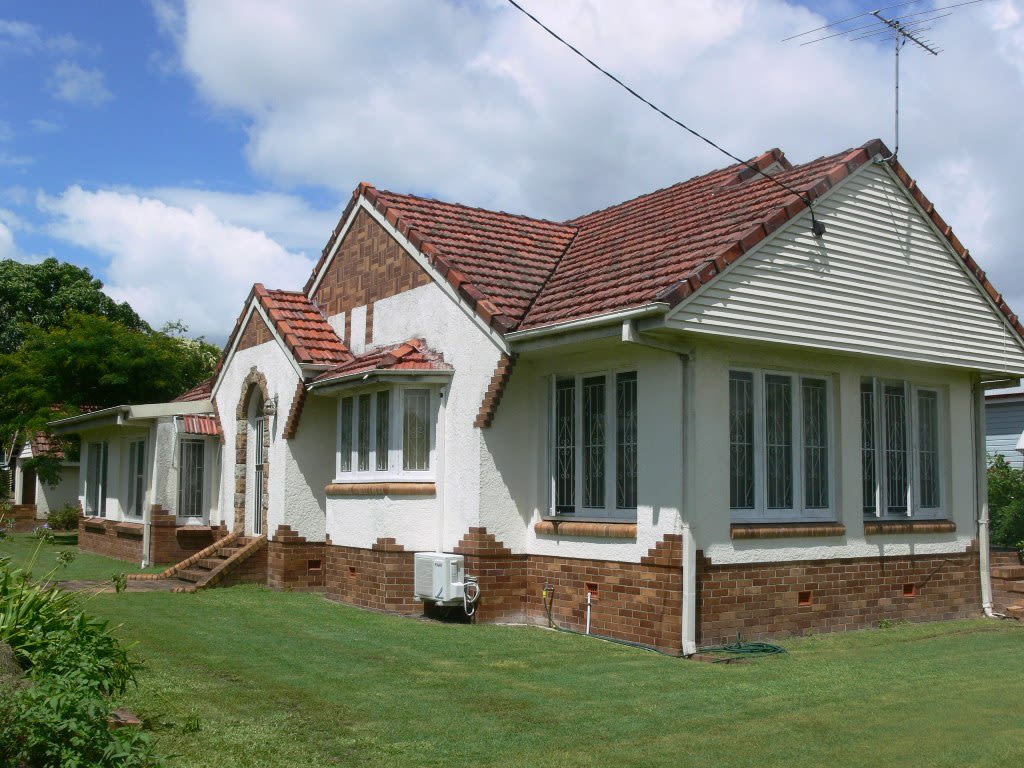 The original house on at 70 Joseph Street, Camp Hill, was removed to make way for Ms Russell's new build. Photo: Supplied