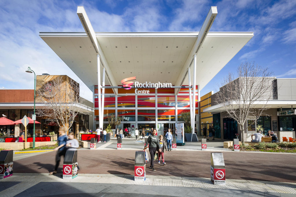 Almost half of WA's shops have slashed opening hours as a result of coronavirus