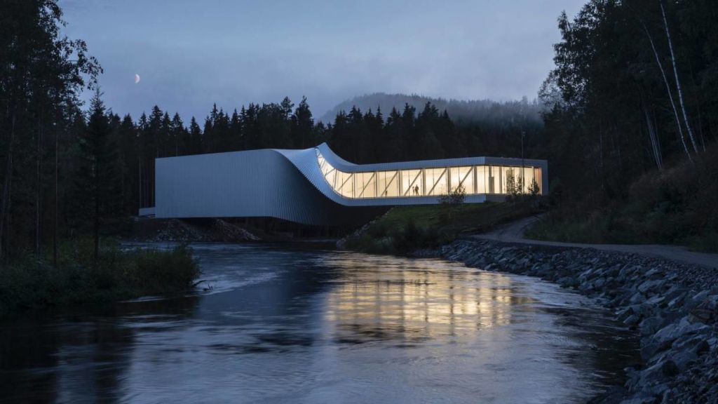 Award-winning bridge over river gives new 'twist' to art gallery design