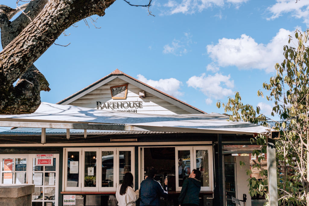 Looking for a tree-change? Look no further than Katoomba and Leura's sleepy sister