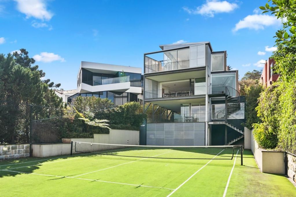 Vaucluse house sells for $24.6m at auction, $10.6m above reserve