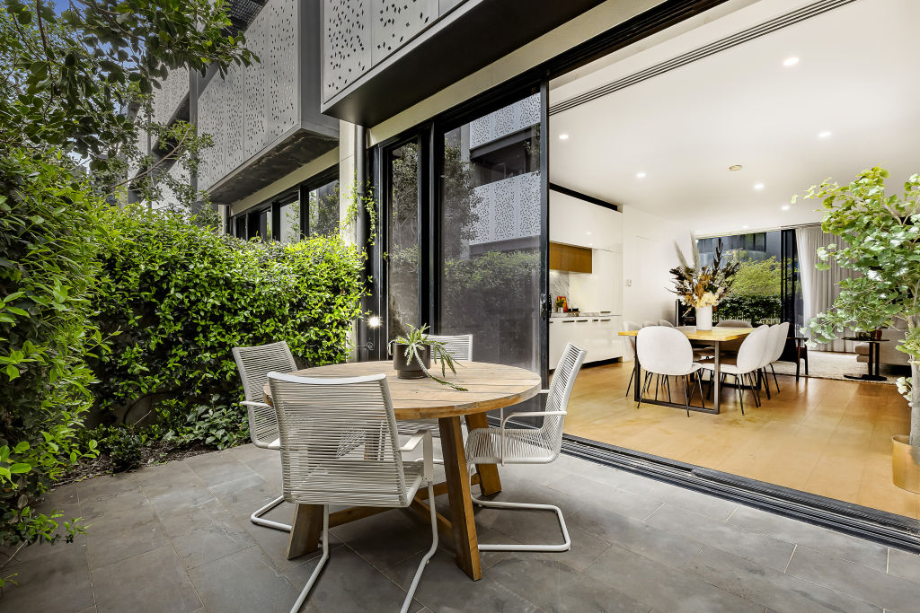 Greenery makes all the difference to a courtyard. Photo: Marshall White.