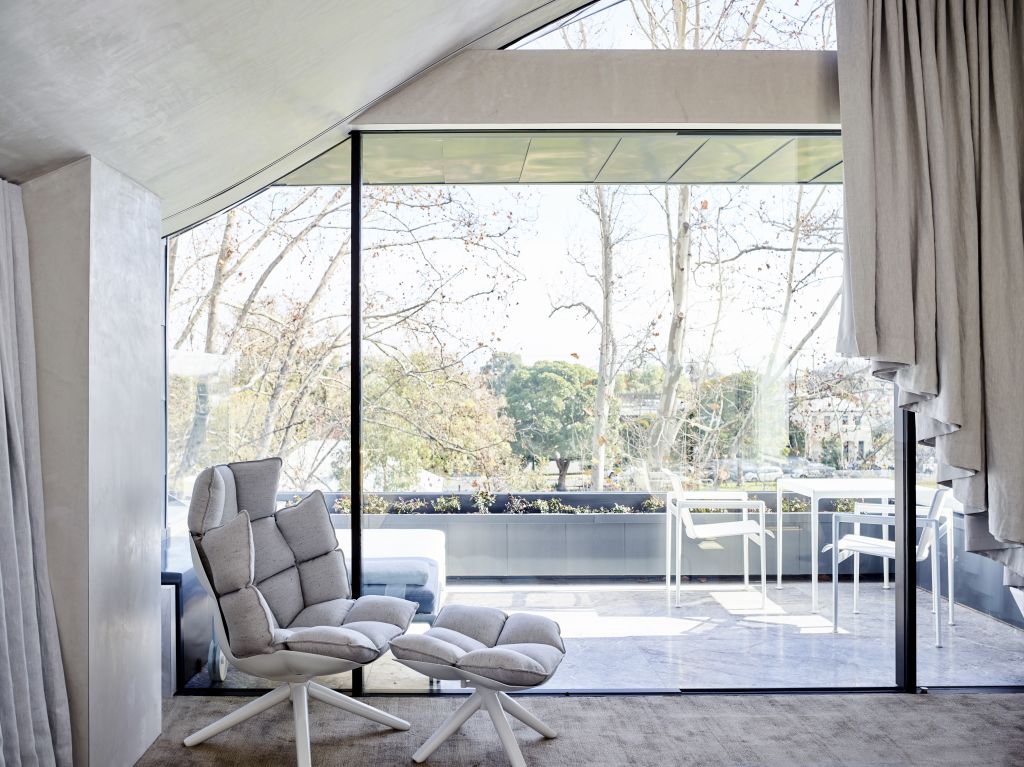 Indoors and out appear to connect seamlessly, making the most of a park-side location. Photo: Kay & Burton