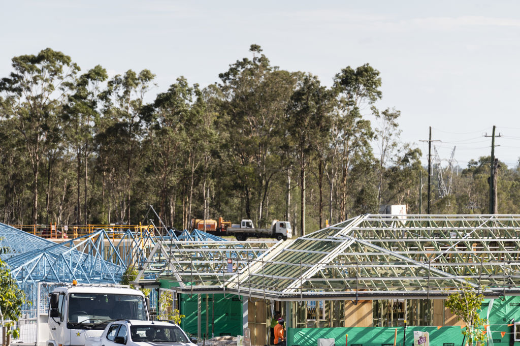 Some builders are struggling to keep up with demand – state border closures have made it harder to bring in workers from interstate to fill that demand. Photo: Marc Pricop