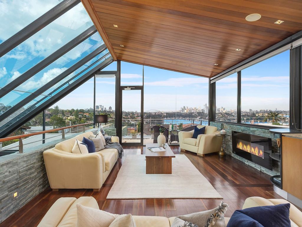 The Longueville residence sold by Fergus Doyle comes with panoramic views to the Harbour Bridge.