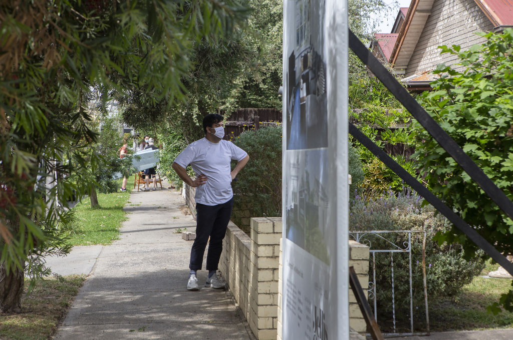 Low interest rates have been drawing buyers. Photo: Stephen McKenzie
