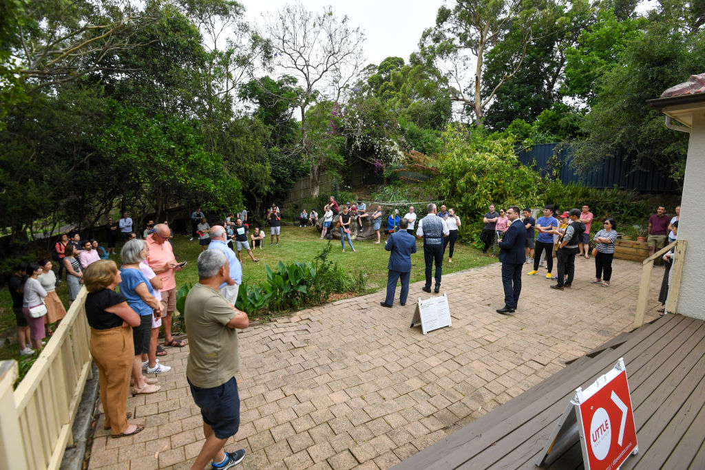 More than 60 people turned out for the auction of the Lane Cove home.  Photo: Peter Rae