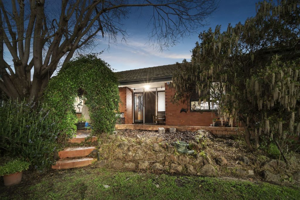 3 Allison Road, Mont Albert North, was the only auction in Melbourne that weekend. Photo: Ray White