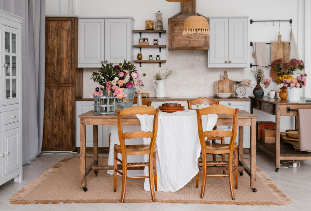 How to Bring Coastal Grandmother Chic Into Your Kitchen - Mansion Global