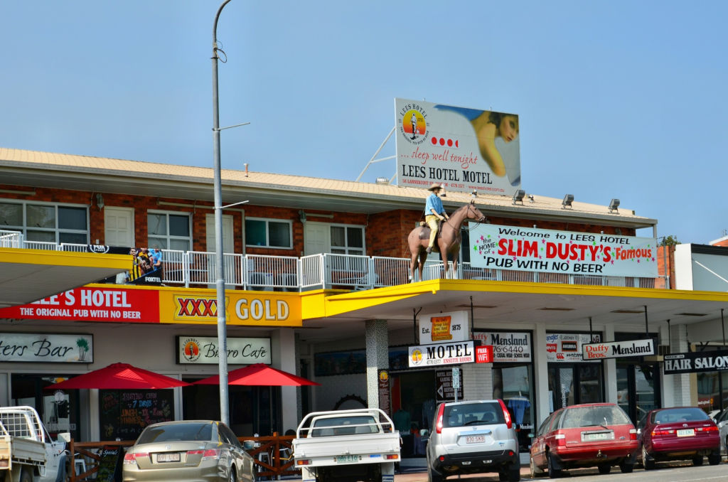 Original 'pub with no beer' sells as investors eye Queensland's pubs