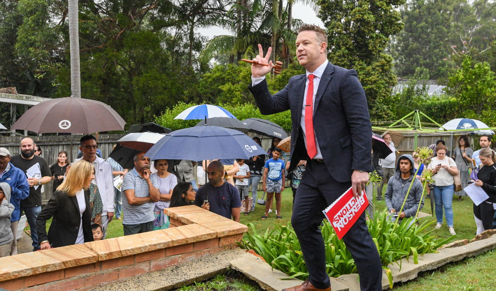 West Pennant Hills house draws 34 bidders, sells for $2.072m