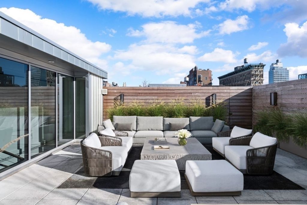The private rooftop terrace allows for outdoor entertaining overlooking Lower Manhattan. Photo: StreetEasy