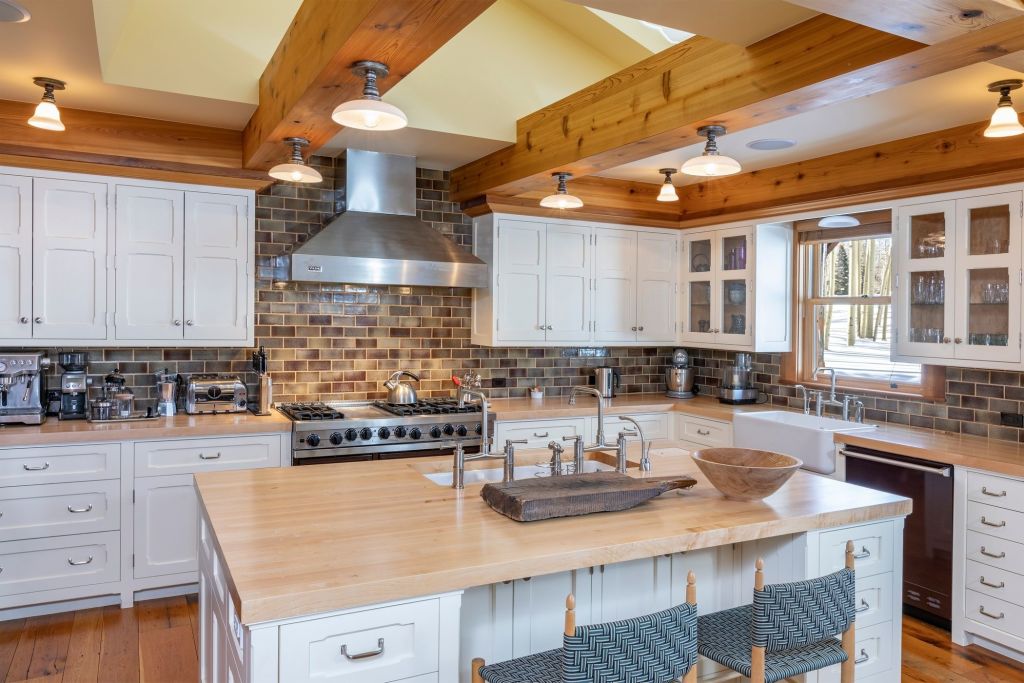 The kitchen. The Seinfelds bought the house in 2007 and renovated it. Photo: Josh Johnson/Compass