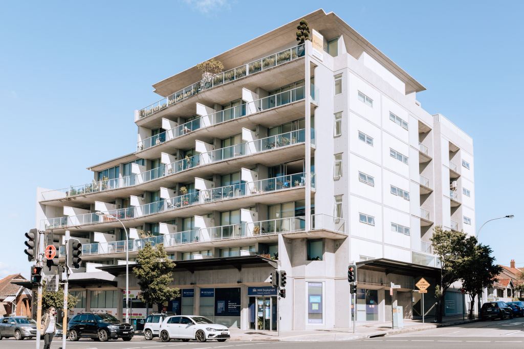 As house prices rise in Sydney, many first home buyers are turning to apartments that have become more affordable in the past year. Photo: Vaida Savickaite