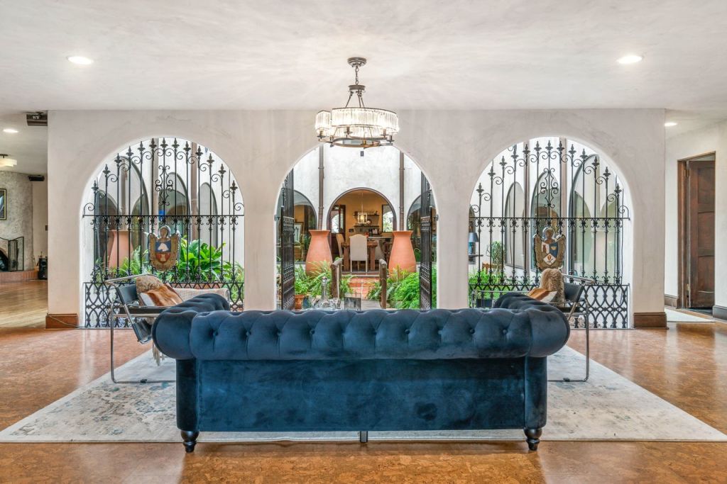 One of the reception rooms that leads to the interior courtyard. Photo: BARTOLOTTI PHOTOGRAPHY/ATLANTA FINE HOMES SOTHEBY'S INTERNATIONAL REALTY