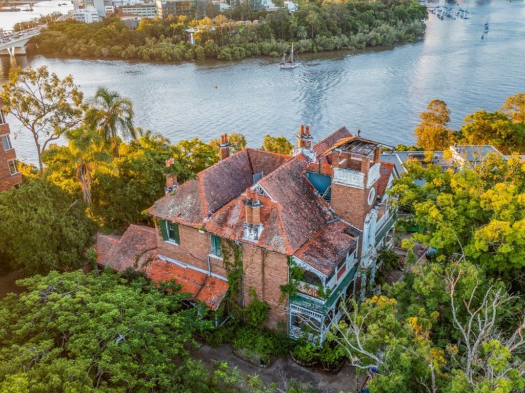 Historic Kangaroo Point residence Lamb House listed for sale