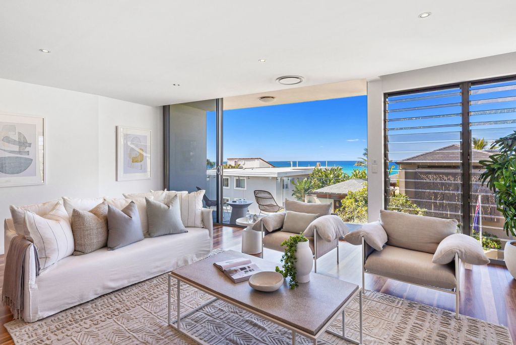 Inside the luxury beachside villa that Grant Hackett sold for  $2.625 million.