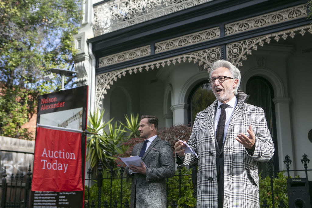Clifton Hill terrace passes in with no offers on vendor's bid of $3.8m