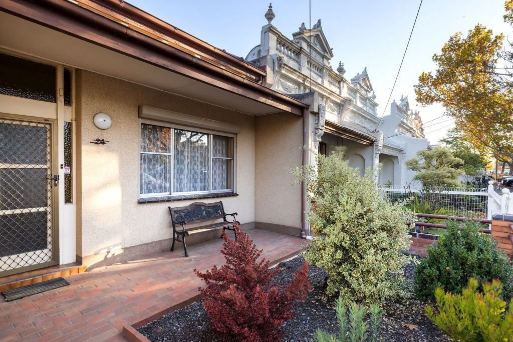 Fitzroy North time warp sells for $2.5 million after knock-out opening bid