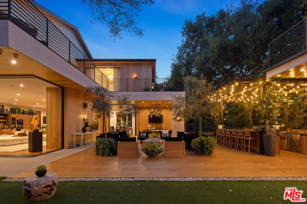 Inside Joe Jonas and Sophie Turner's home which they sold to the DJ, Zedd. Photo: Compass