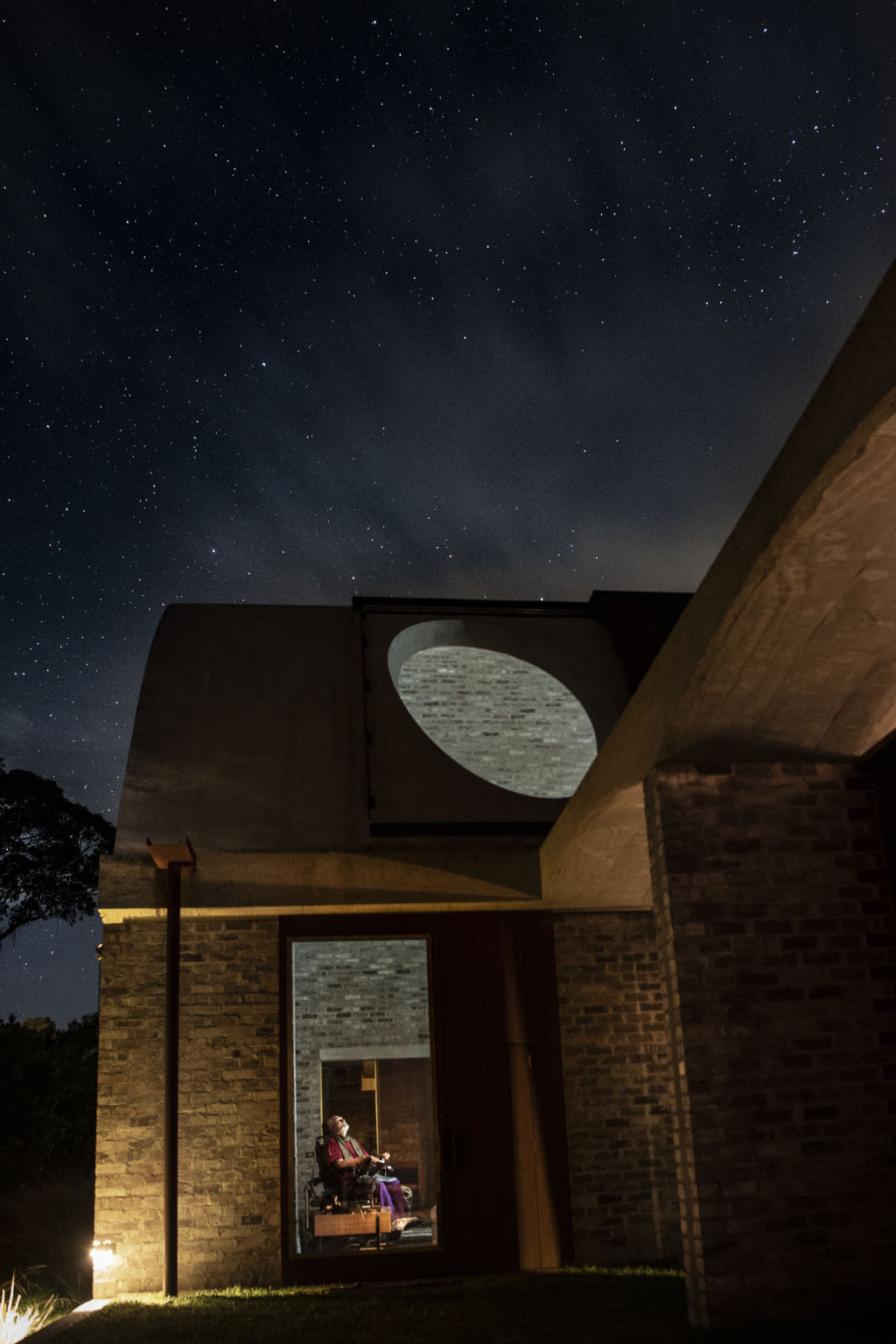 Basil Borun's home has been personally built to accommodate his mobility needs whilst also allowing him to observe the stars comfortably. Photo: Wolter Peeters