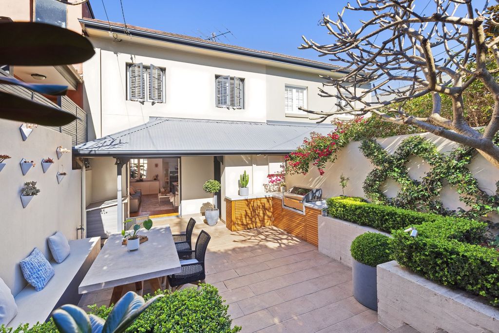 The Read Street home in Bronte sold for more than $4.7 million,