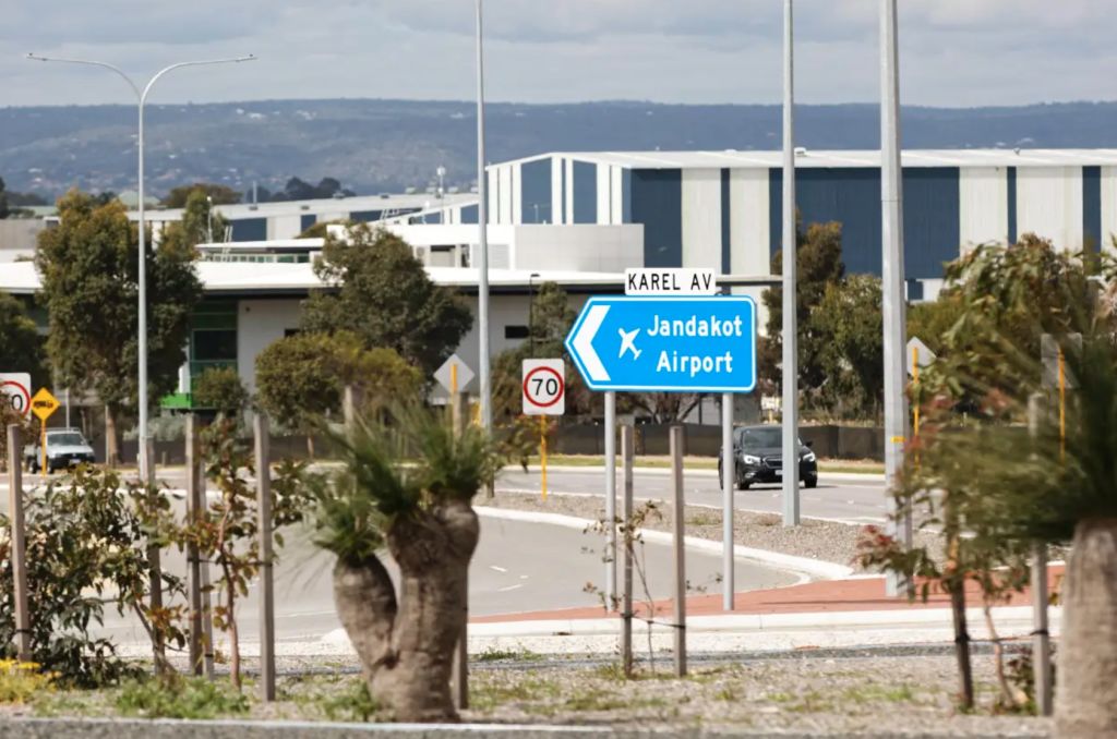 Dexus in talks to buy Perth's Jandakot Airport and logistics hub