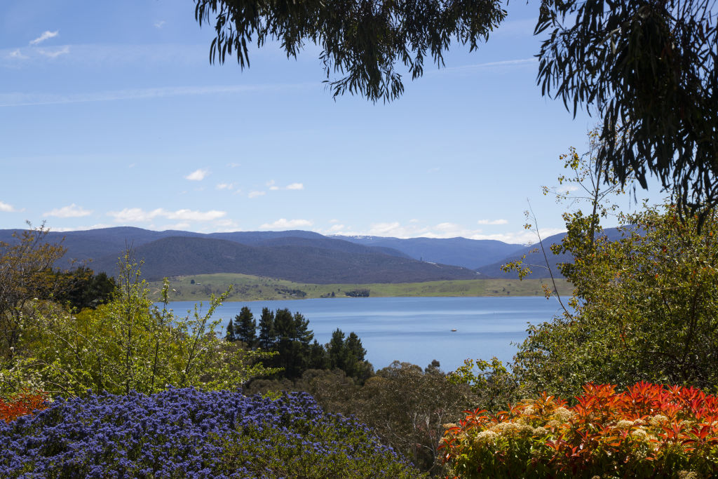Jindabyne's recent boom has seen its property prices accelerate, with its median house price at $765,000. Photo: Kristen Greaves