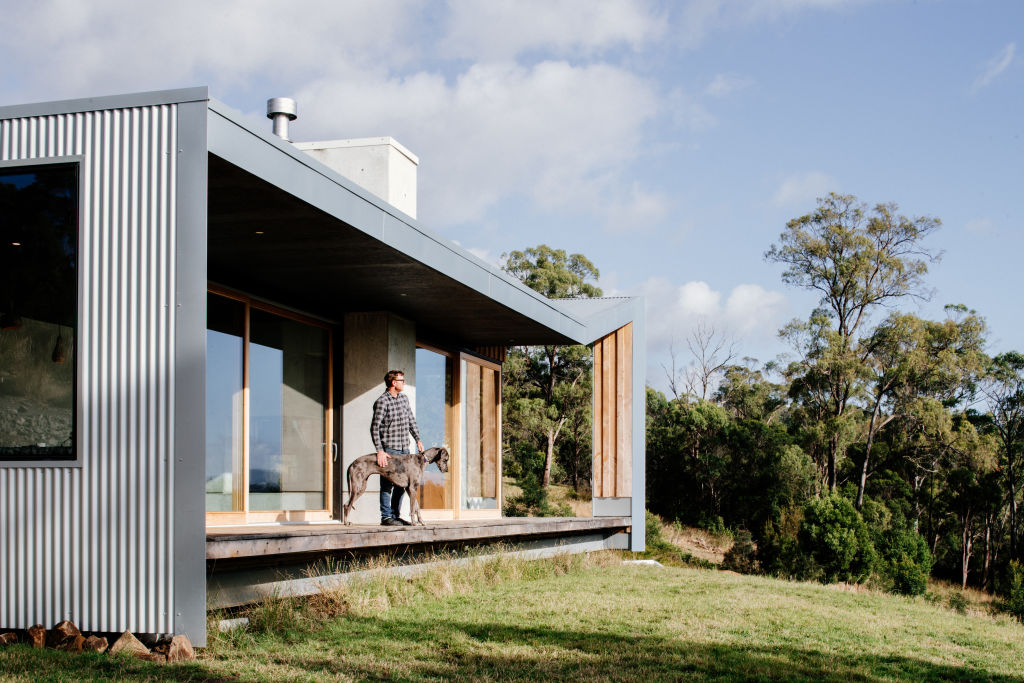 'Small but clever': A mindful home living in harmony with the land