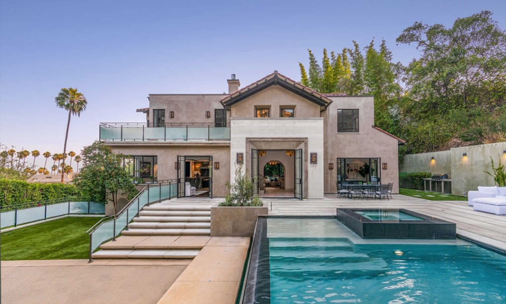 We think it took Rihanna about four, five seconds to want to buy this home. Photo: Redfin.