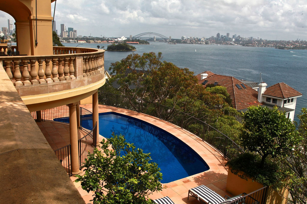 The Point Piper mansion Mandalay was purchased by Xiaobei Shi in 2015 for $40 million. Photo: Ben Rushton