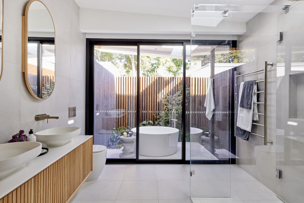 A real retreat in the en suite. Photo: Channel 9