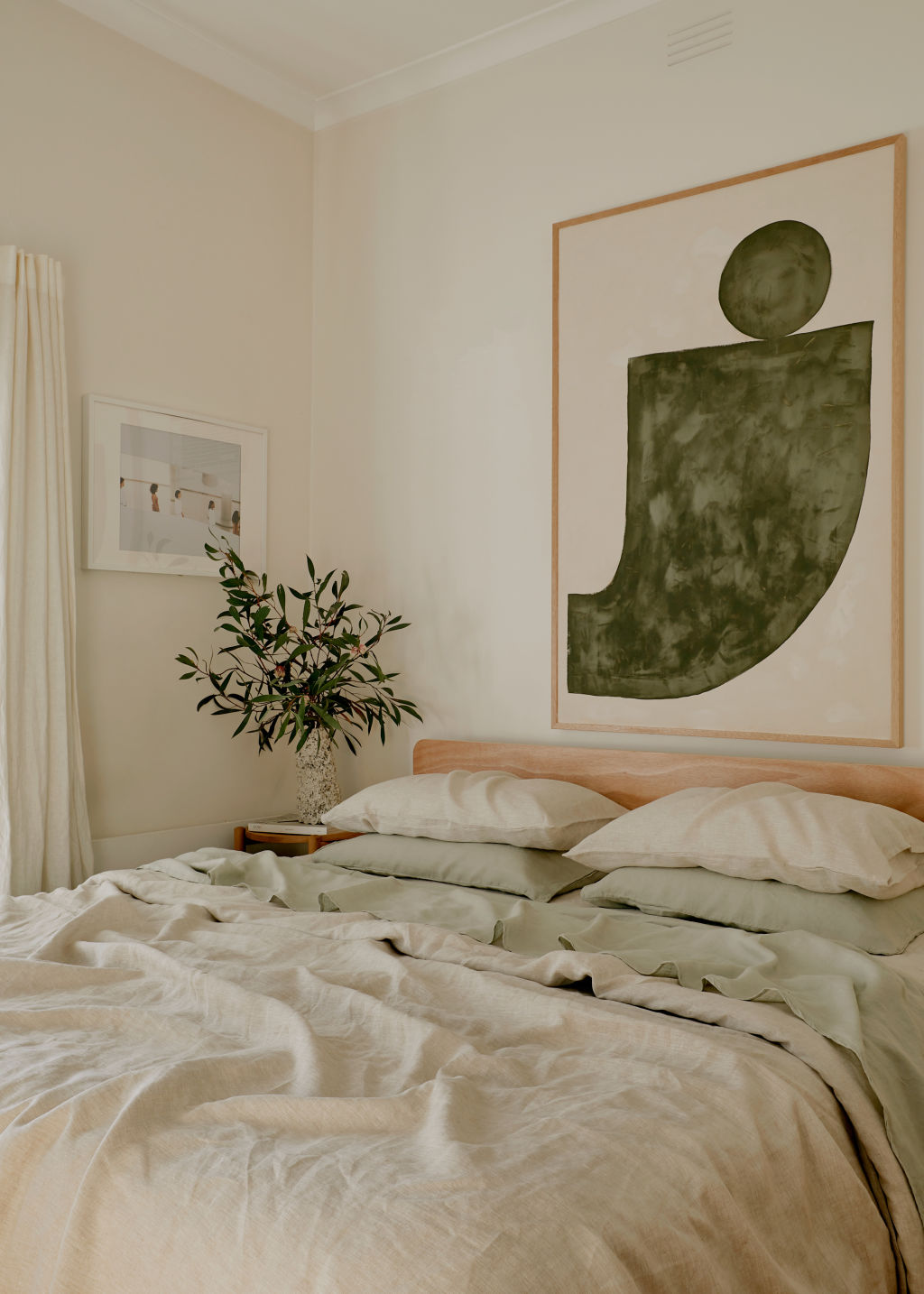 Start with a single colour palette and build with complementary tones and colours. Photo: Amelia Stanwix