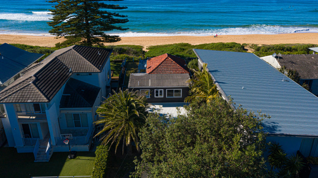 The beachfront house at North Avoca now claims top price for the Central Coast beach.