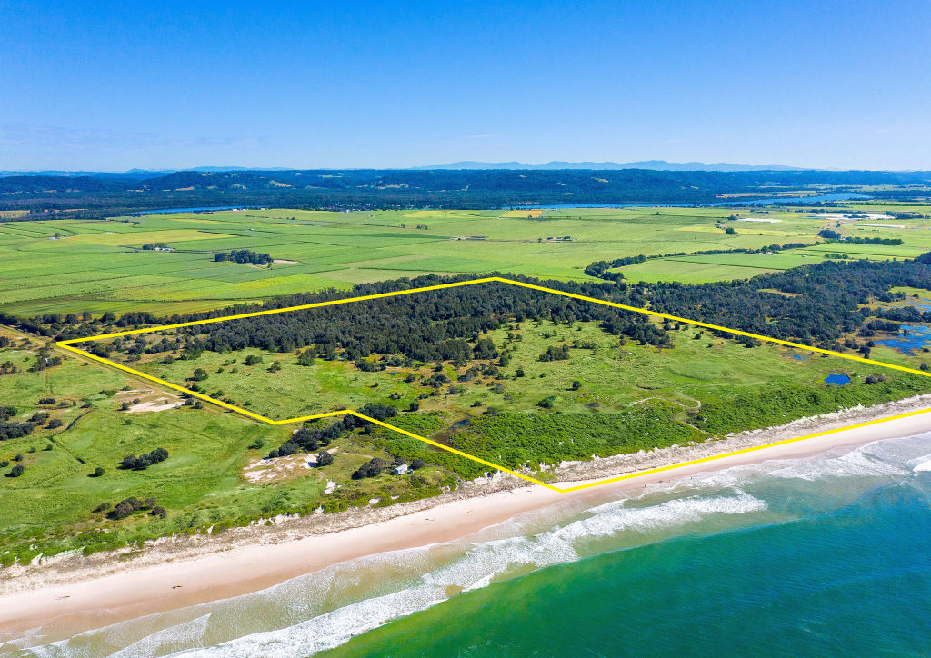 The South Ballina Beach block on offer for more than $10 million by businessman Ami Weinstock.