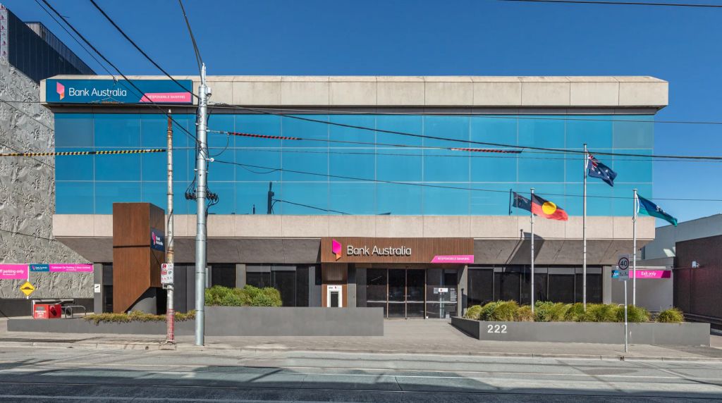 Bank moves out of Kew to trendy city fringe office
