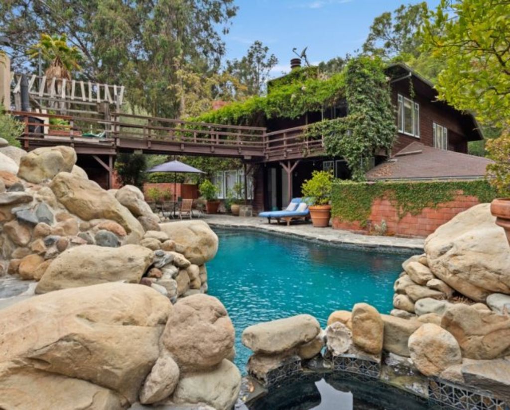 Maria shriver home together youtube deals