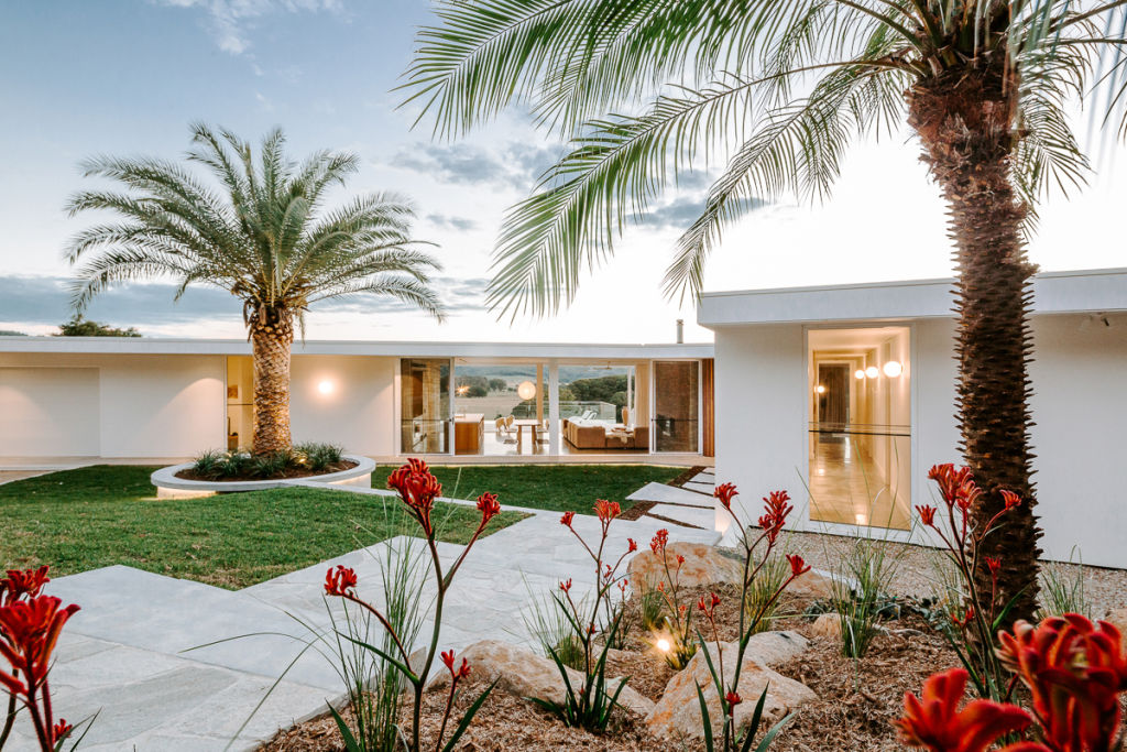 How iconic Australian homes are inspired by Palm Springs style