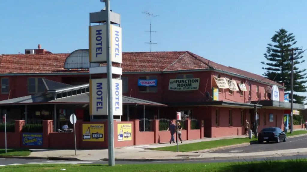 Wallaby great Matt Burke sells Albury pub for $16m