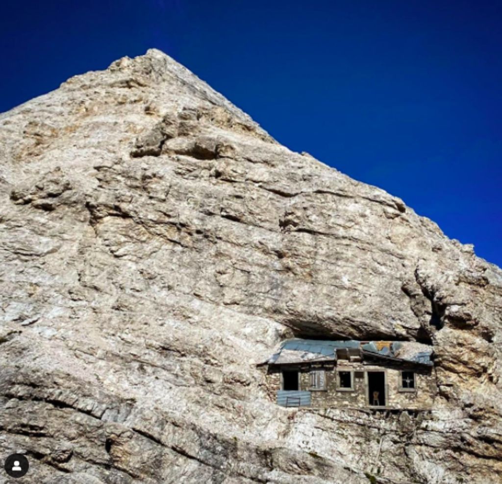 The world's loneliest house stuck on the side of a mountain, empty for 100 years