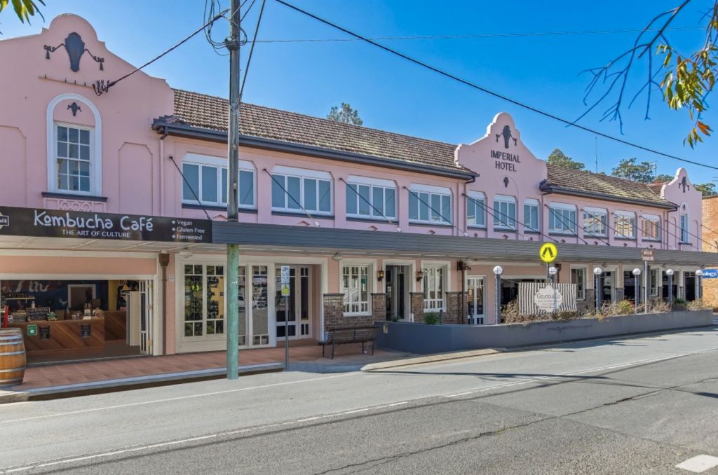 City, country, fancy or humble? Here are 7 Aussie pubs for sale this summer