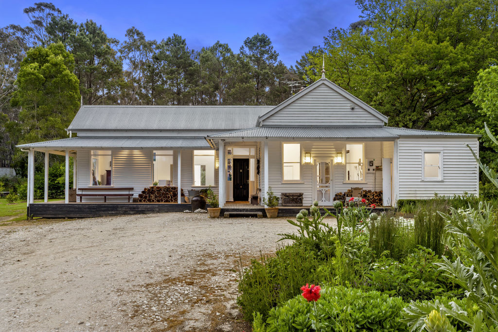 Renovated oasis is a tree changer's dream home in Spargo Creek