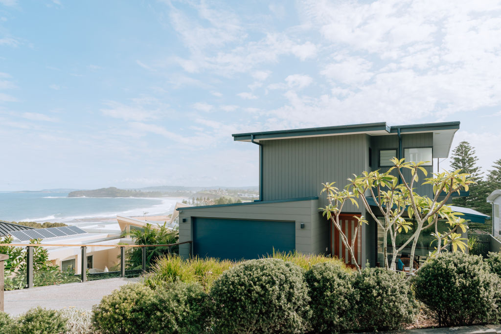 Median house prices in Mona Vale start from around $2 million and up to $12 million for beachfront homes. Photo: Vaida Savickaite