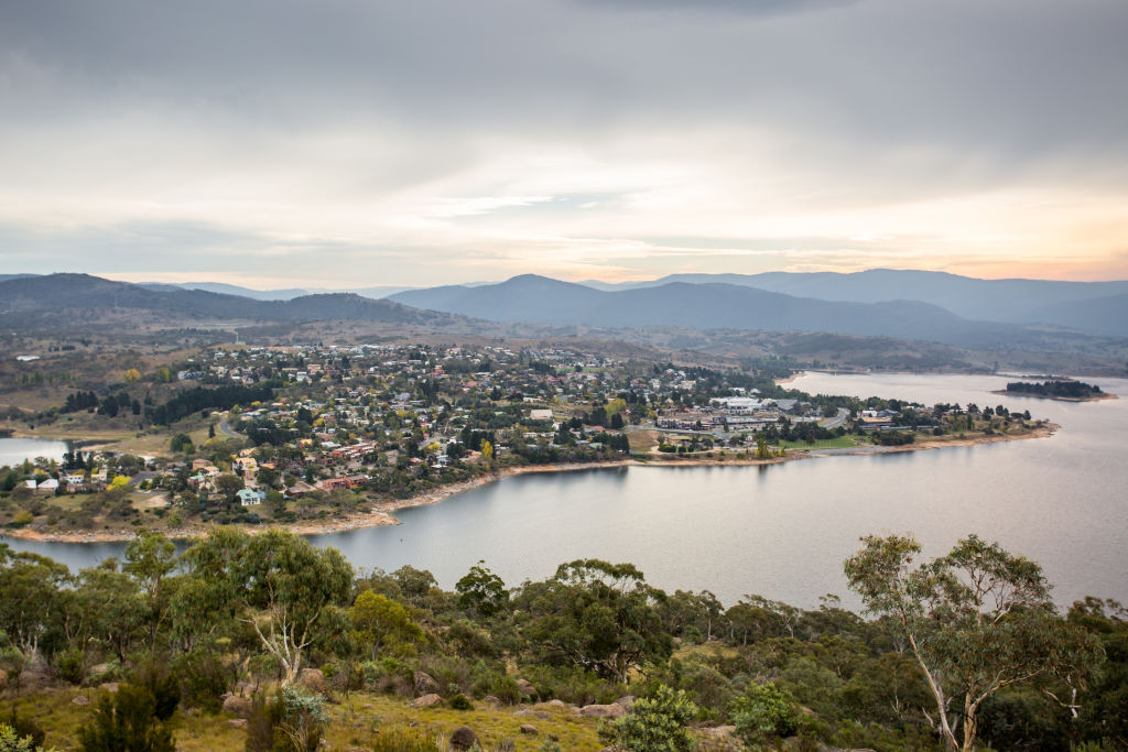 The view over Jindabyne and its lake. Photo: Getty