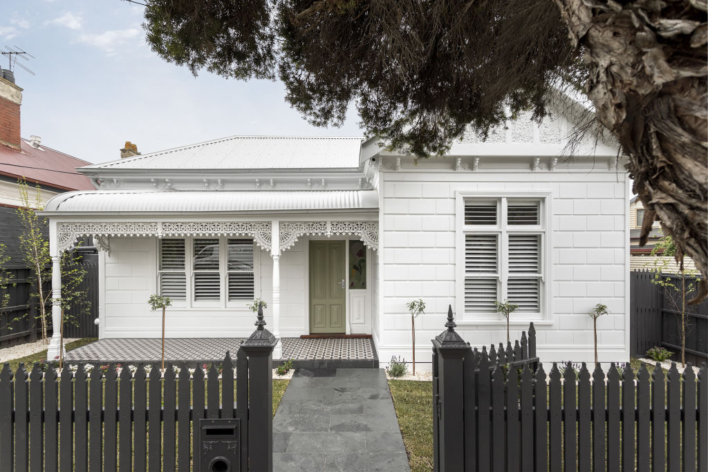 Changes to the government's Home Owner Scheme mean applicants can now access it when buying with friends and other family members. Photo: Woodards