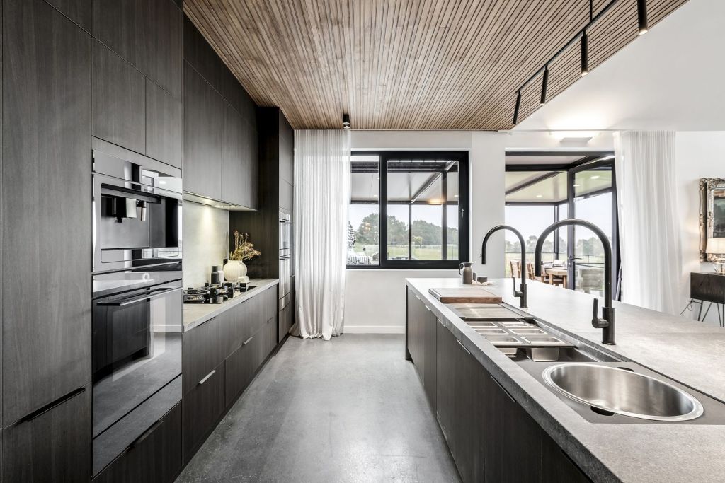 Have you ever seen a better kitchen sick? Photo: Nine