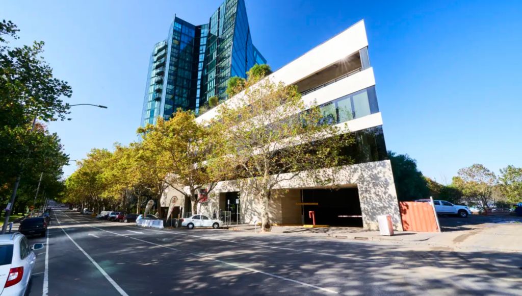 Rate rises take 14pc bite out of East Melbourne office sale