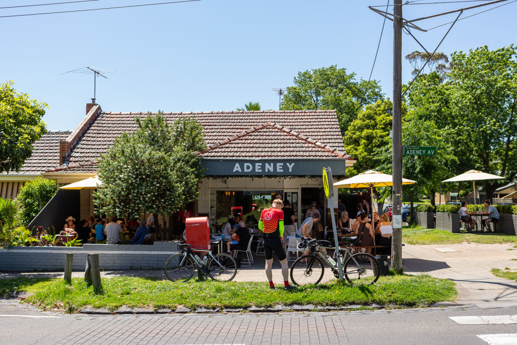 More renters want to be near dining hot spots. Photo: Greg Briggs